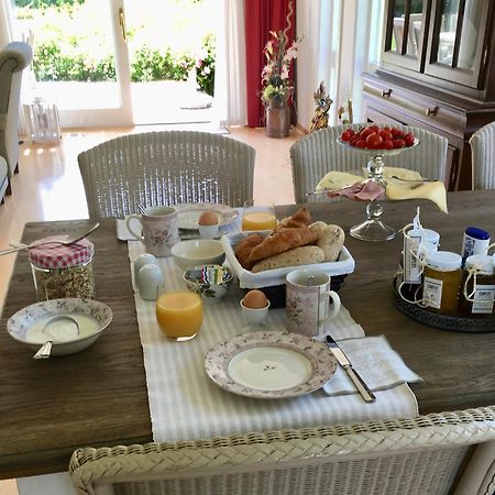 Bed And Breakfast De Lijster Zuid-Scharwoude Екстериор снимка